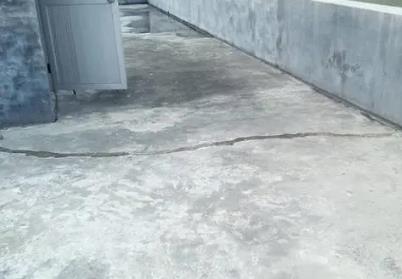 安州楼顶漏水维修公司分享下如何解决卫生间隐蔽部位漏水的问题?